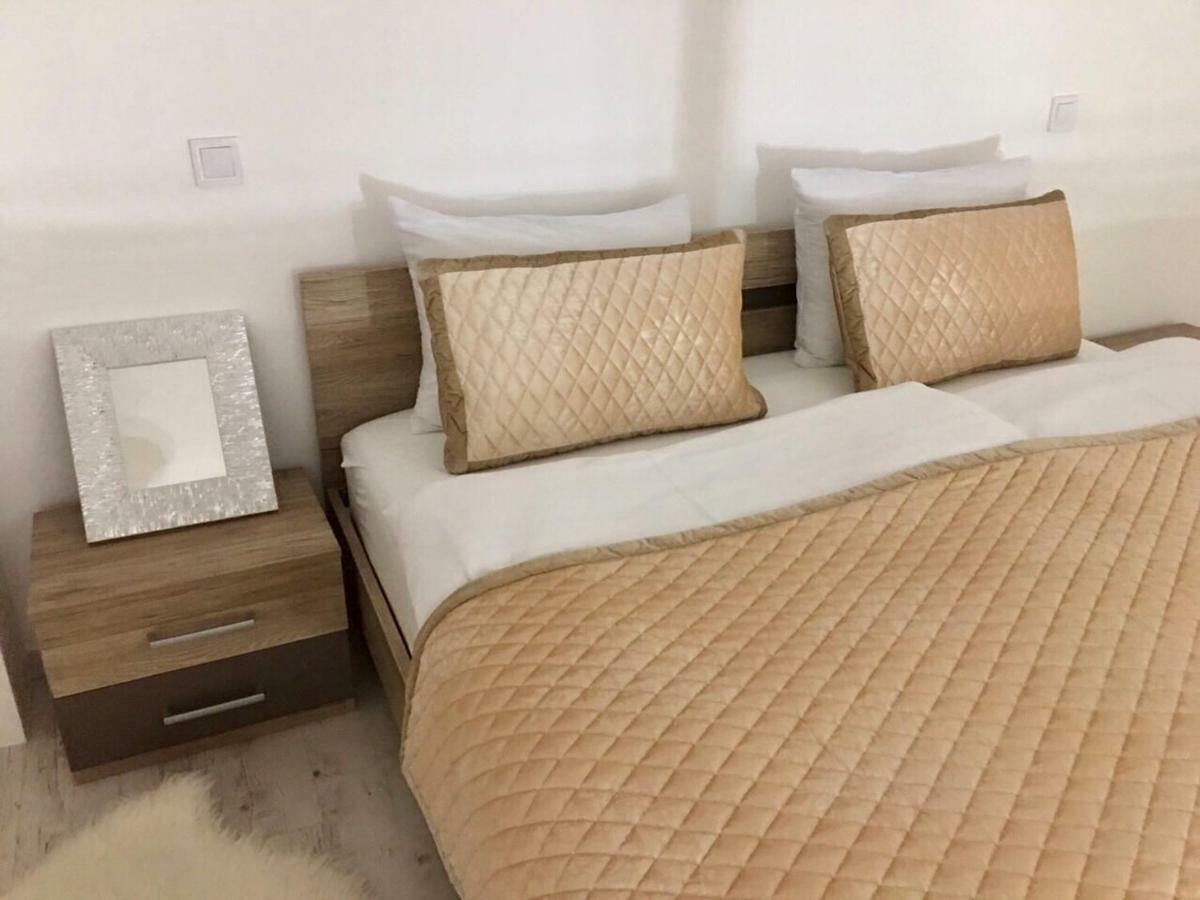 3 Comfortable And Cosy Apartments In Heart Of Budapest Near Basilica — Photos 3